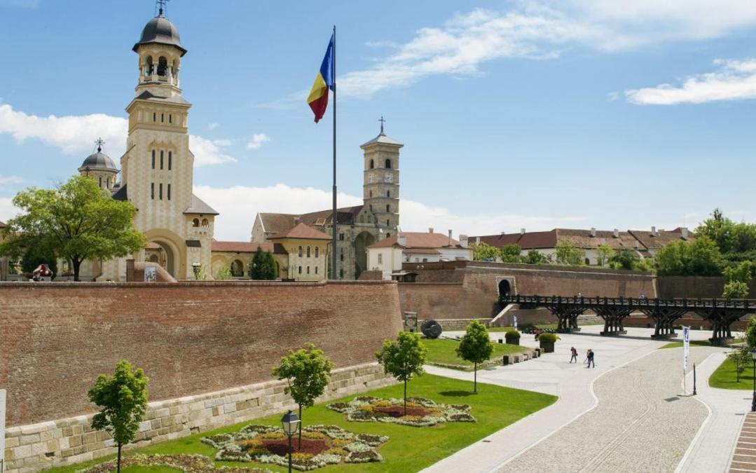 Hortenzia Alba Iulia Exterior foto